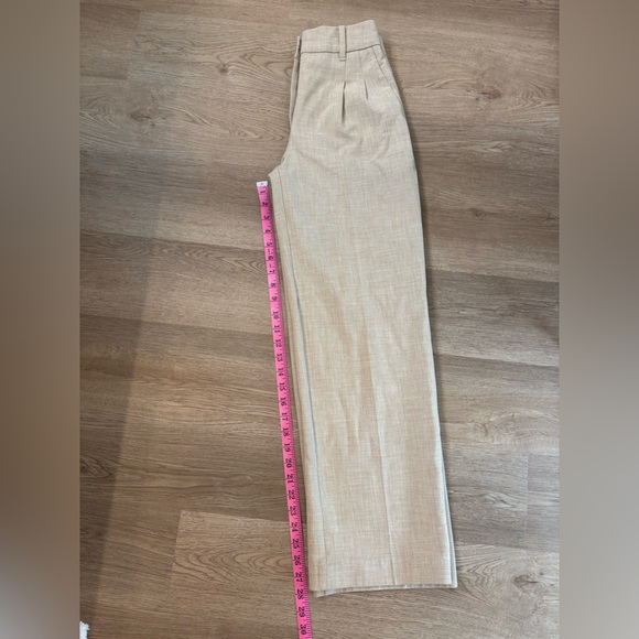 Aritzia Wilfred Effortless Pant Short - Picture 5 of 10